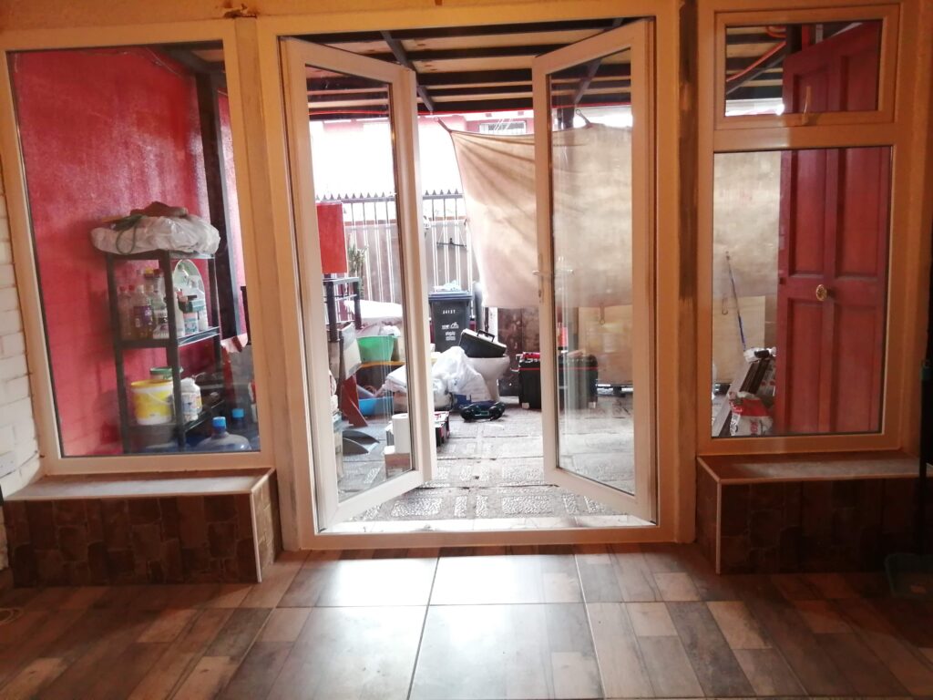 Puerta de doble hoja